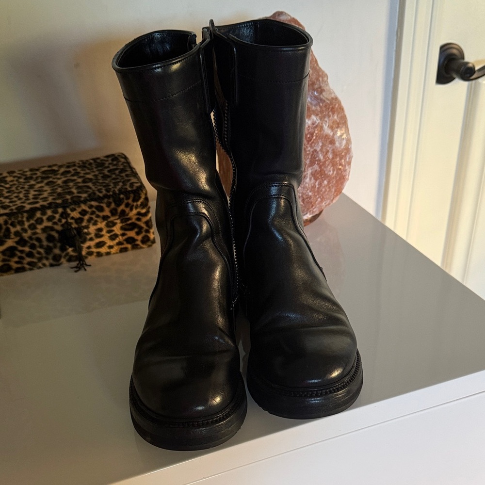 RICK OWENS zip up combat boots! Worn in and ready to ROCK! Size 36 // USA 6